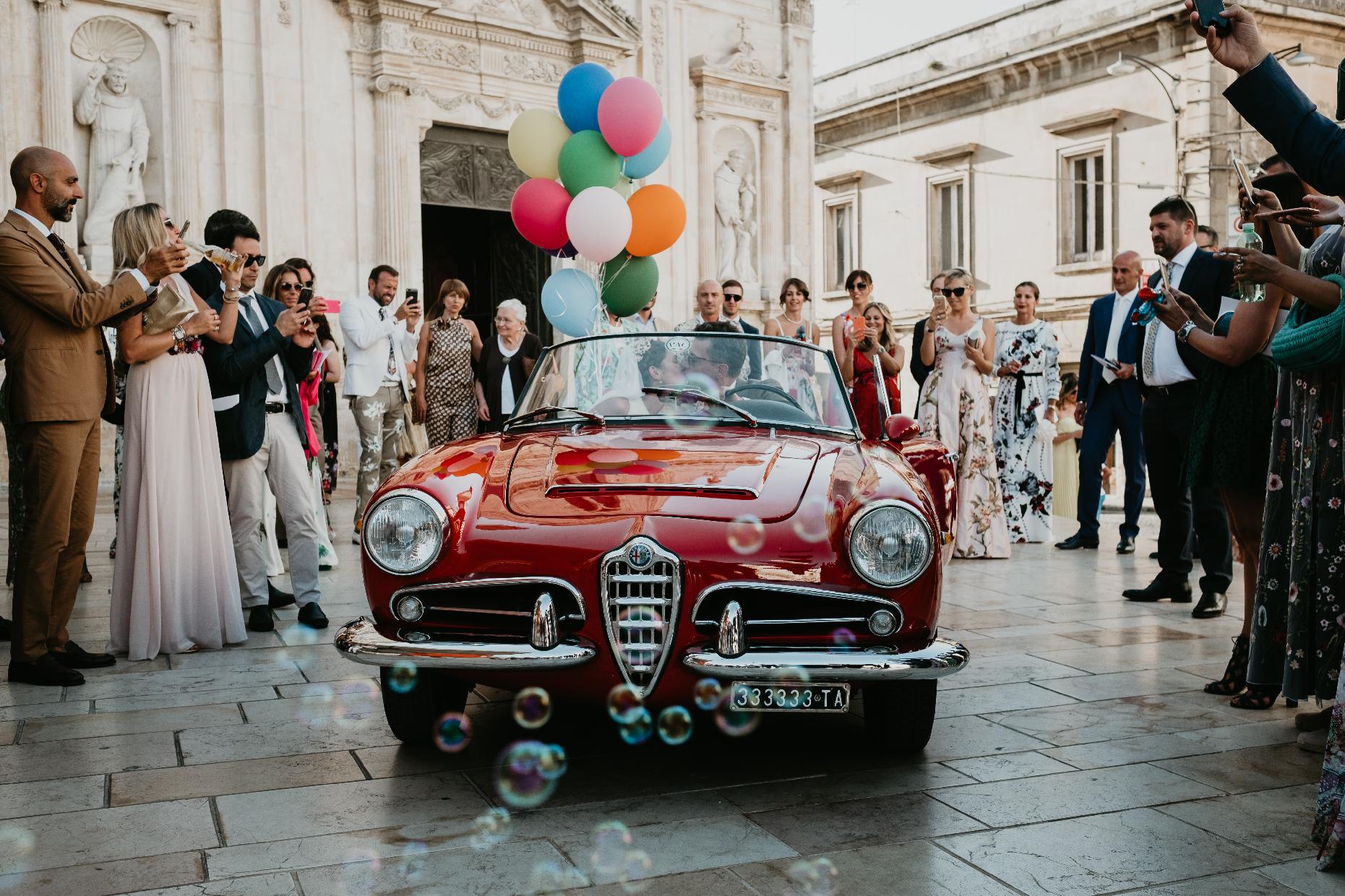 www.fotogravina.it, giusy dambrosio, fotogravina, francesco gravina, destination wedding, wedding in Puglia, puglia auto classica